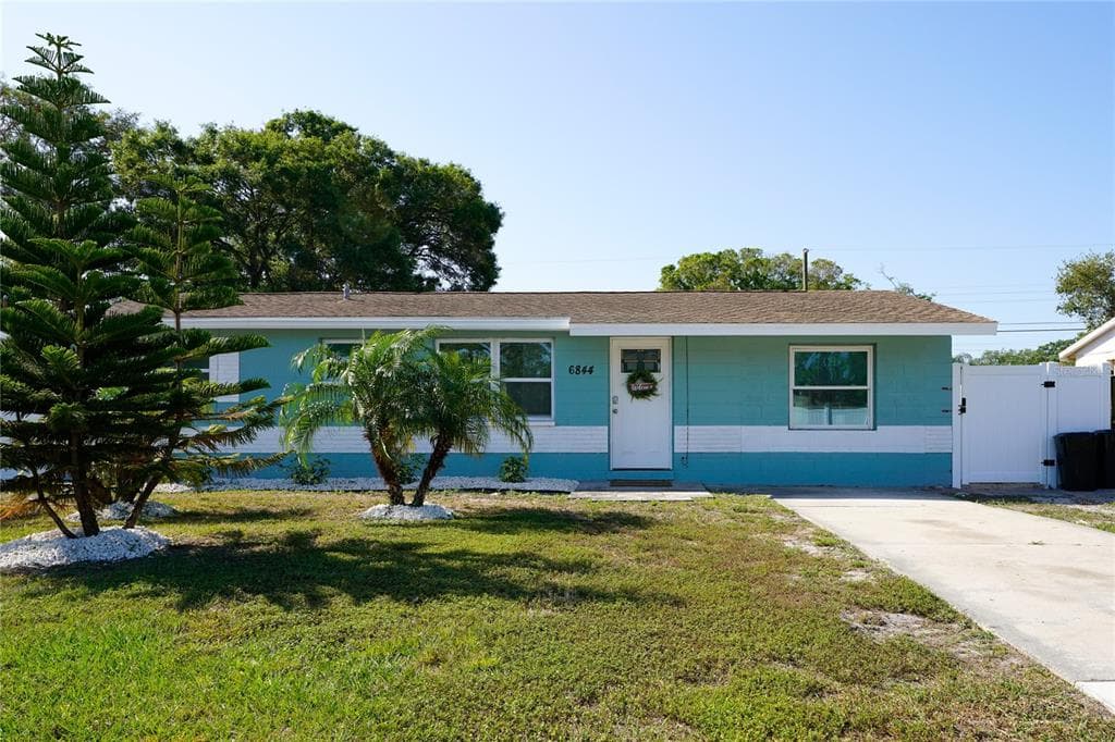 6844 82ND AVENUE N PINELLAS PARK, FL 33781
