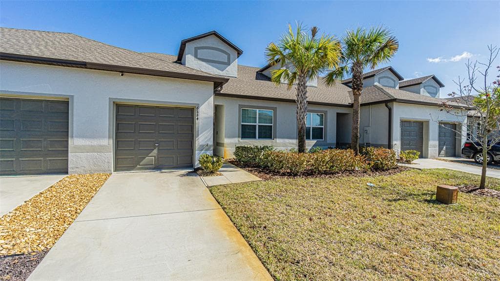 6884 RIPPLE POND LOOP ZEPHYRHILLS, FL 33541