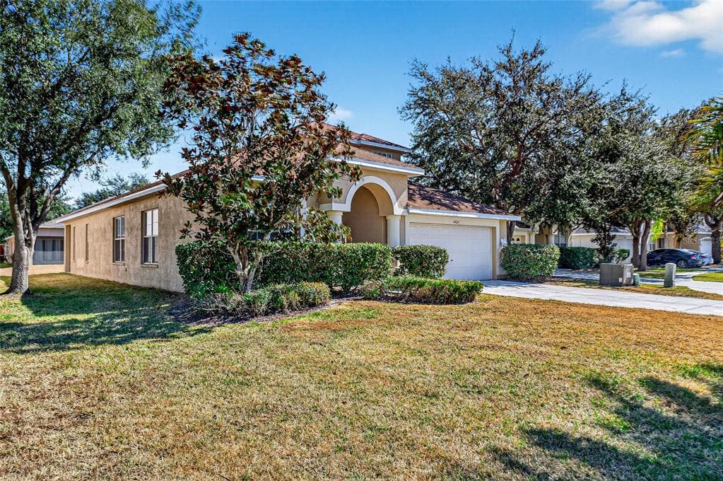 4424 HIGHCROFT DRIVE WESLEY CHAPEL, FL 33545