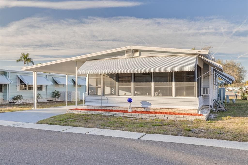 29250 US HIGHWAY 19 N UNIT 537 CLEARWATER, FL 33761