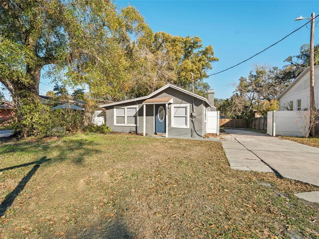 3622 E MOHAWK AVENUE