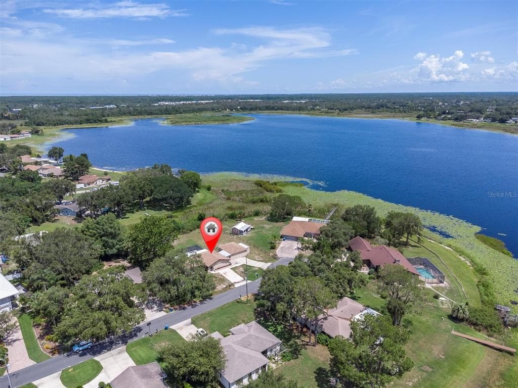 271 EASTPOINT COURT