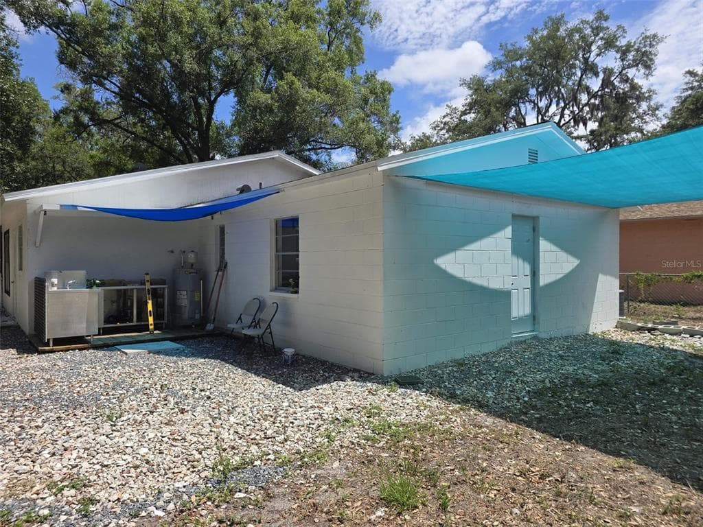 3805 E CRENSHAW STREET TAMPA, FL 33604