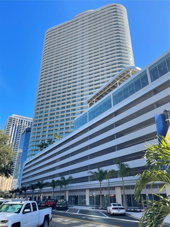 400 CENTRAL AVE UNIT 2708