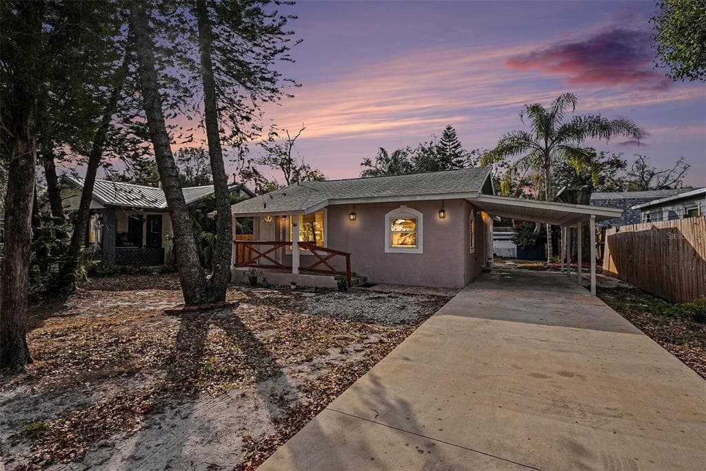 816 W MINNEHAHA STREET UNIT A TAMPA, FL 33604