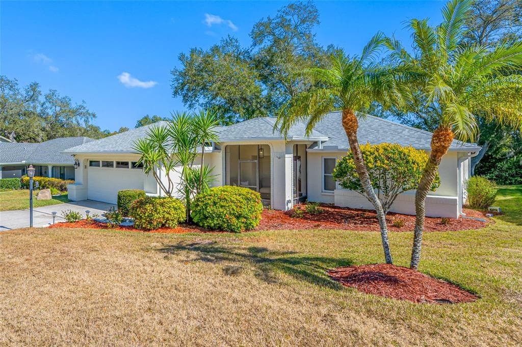 1611 HIGHLAND CLUB LANE