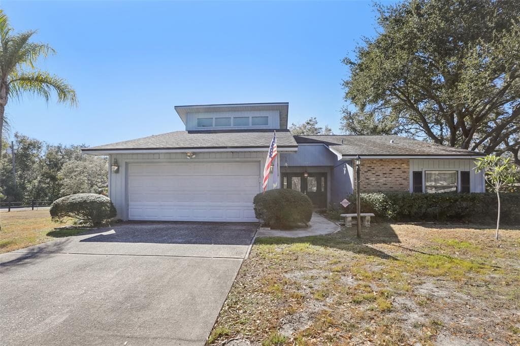 1797 RAMBLING RIDGE COURT