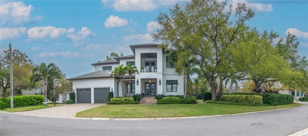 2501 S DUNDEE STREET TAMPA, FL 33629