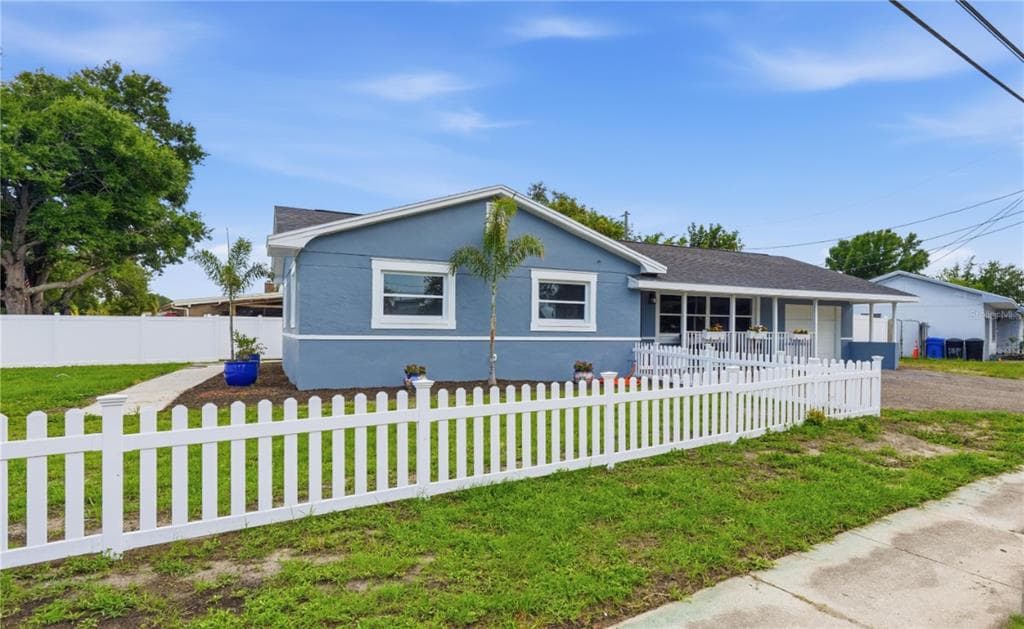 6160 22ND AVENUE N ST PETERSBURG, FL 33710