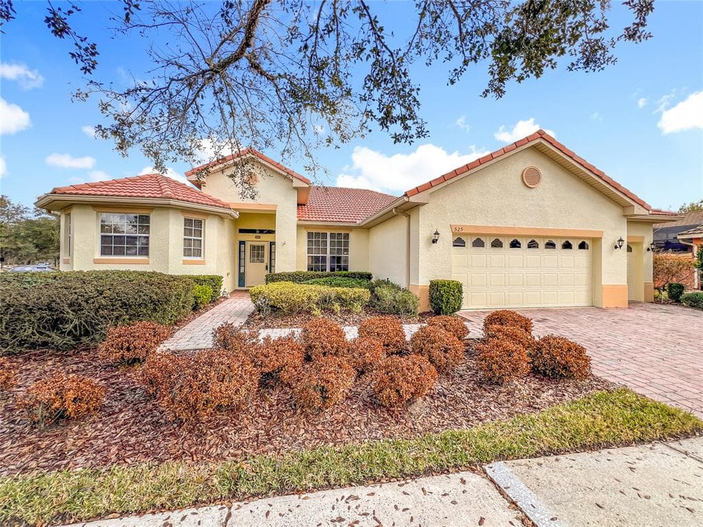 525 SIENNA DRIVE