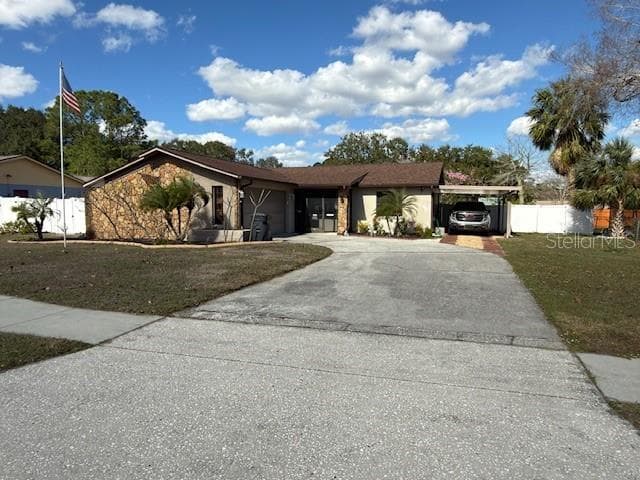 602 HICKORY LAKE DRIVE BRANDON, FL 33511