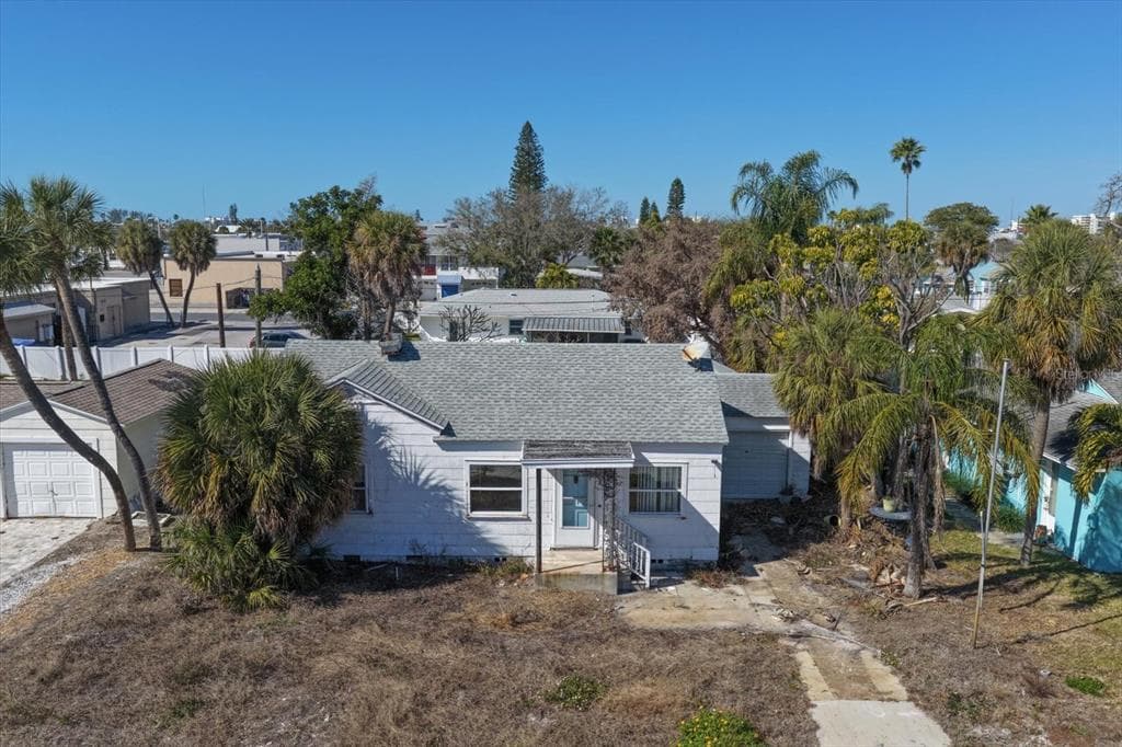 429 70TH AVENUE ST PETE BEACH, FL 33706