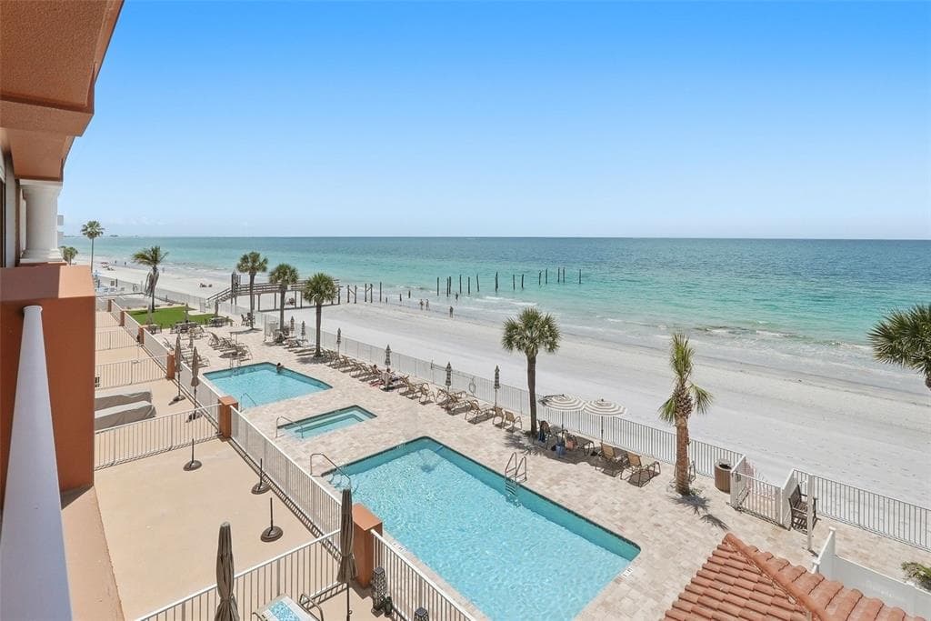16326 GULF BOULEVARD UNIT 307 REDINGTON BEACH, FL 33708