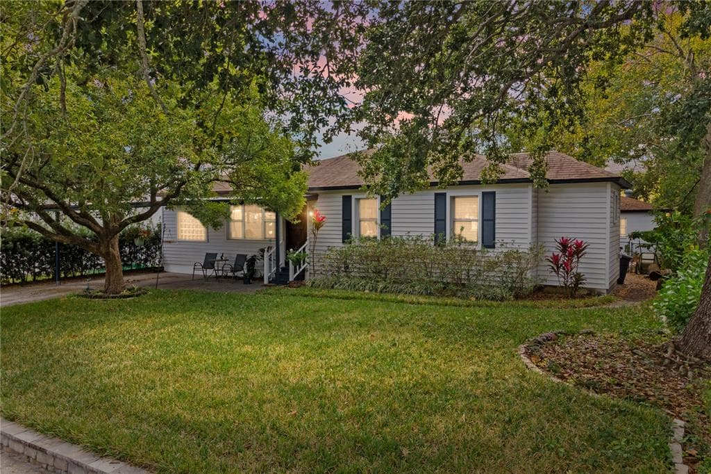3704 W PLATT STREET TAMPA, FL 33609