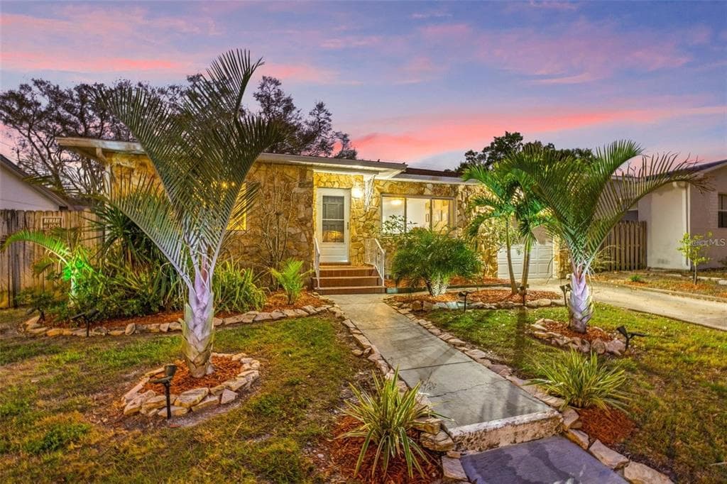 1210 46TH AVENUE N ST PETERSBURG, FL 33702