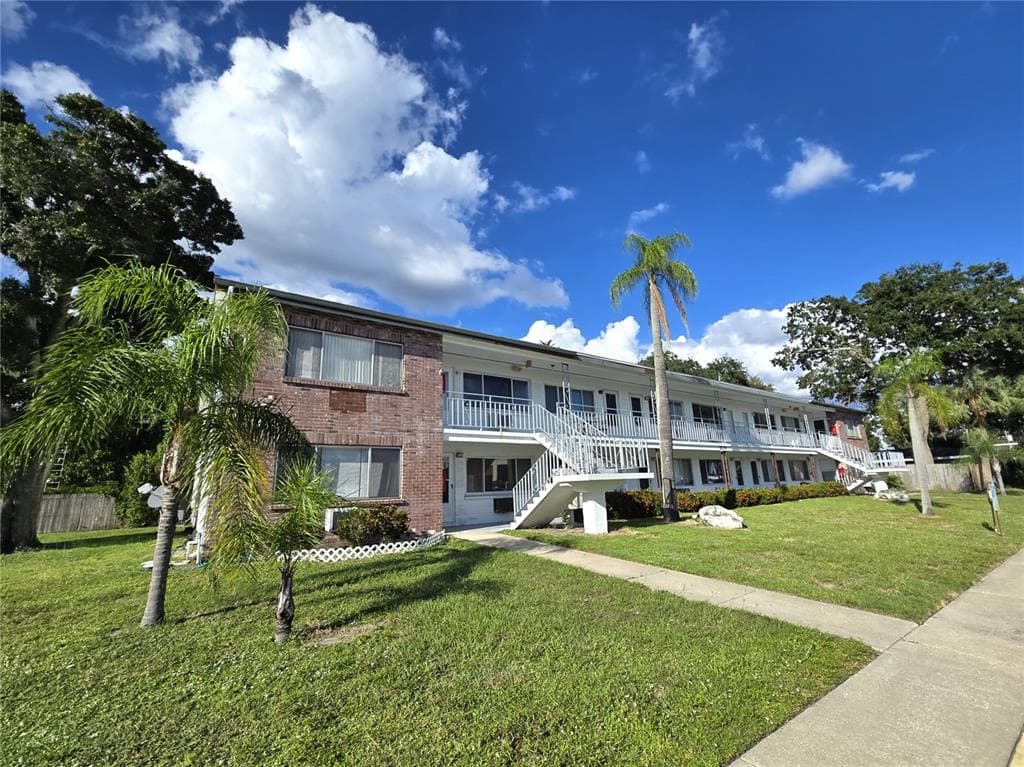 2366 SHELLEY STREET UNIT 4 CLEARWATER, FL 33765