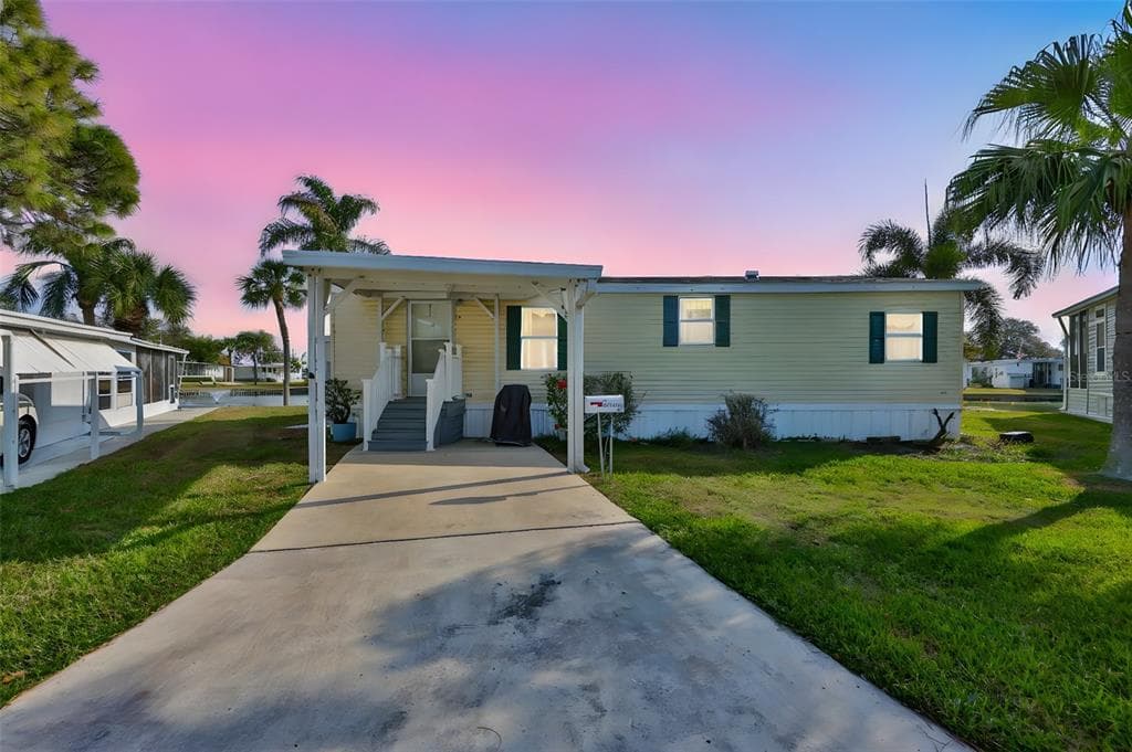 980 7TH STREET NW UNIT 16 LARGO, FL 33770