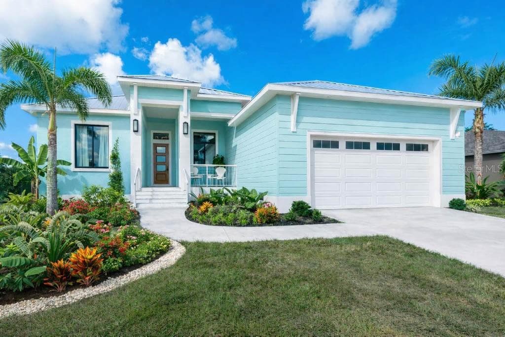 901 EAGLE LANE APOLLO BEACH, FL 33572