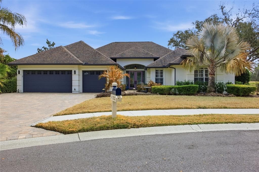 3522 OLD COURSE LANE