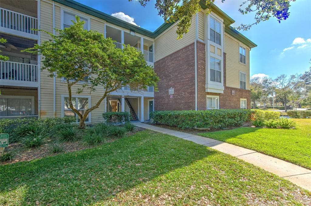 10028 STRAFFORD OAK COURT UNIT 716 TAMPA, FL 33624