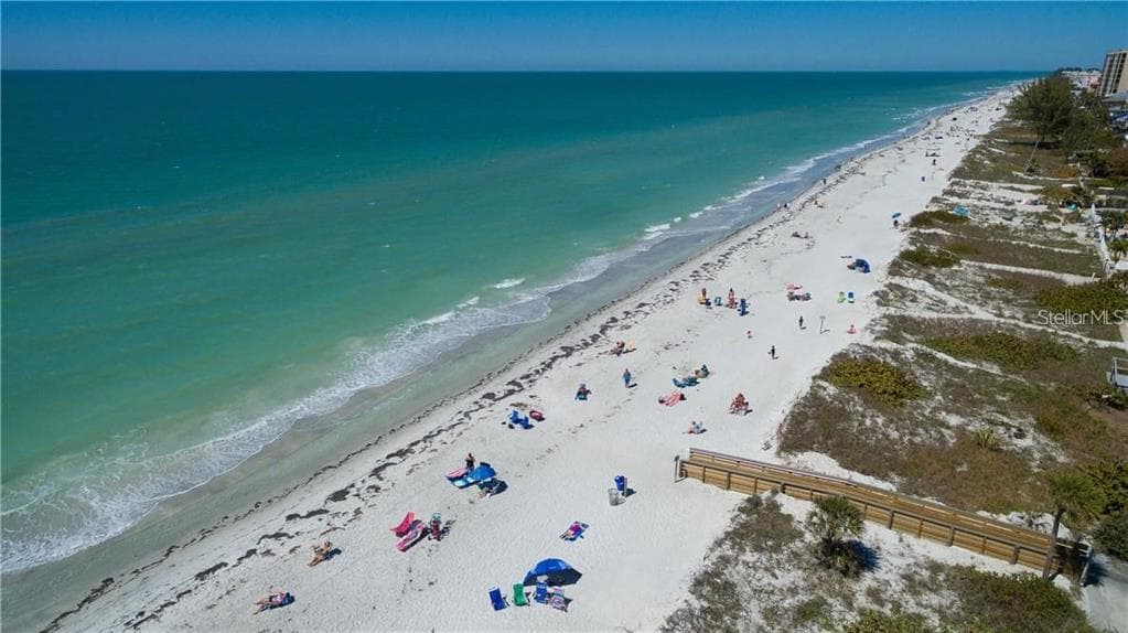 404 HIDDEN HARBOUR DRIVE UNIT 404 INDIAN ROCKS BEACH, FL 33785