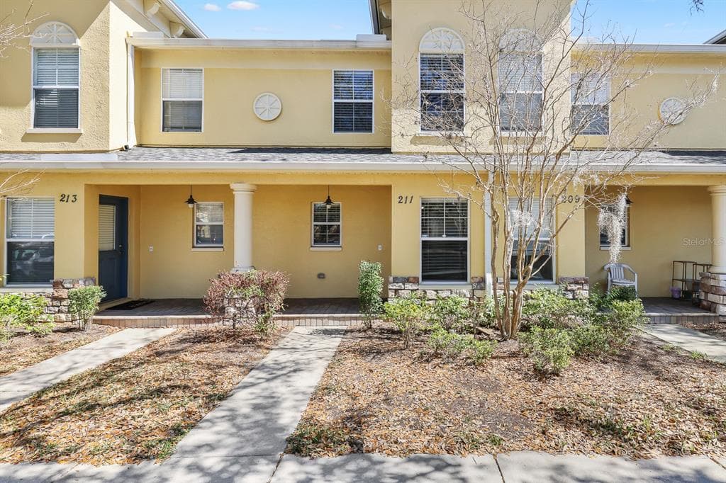 211 PENMARK STONE PLACE VALRICO, FL 33594