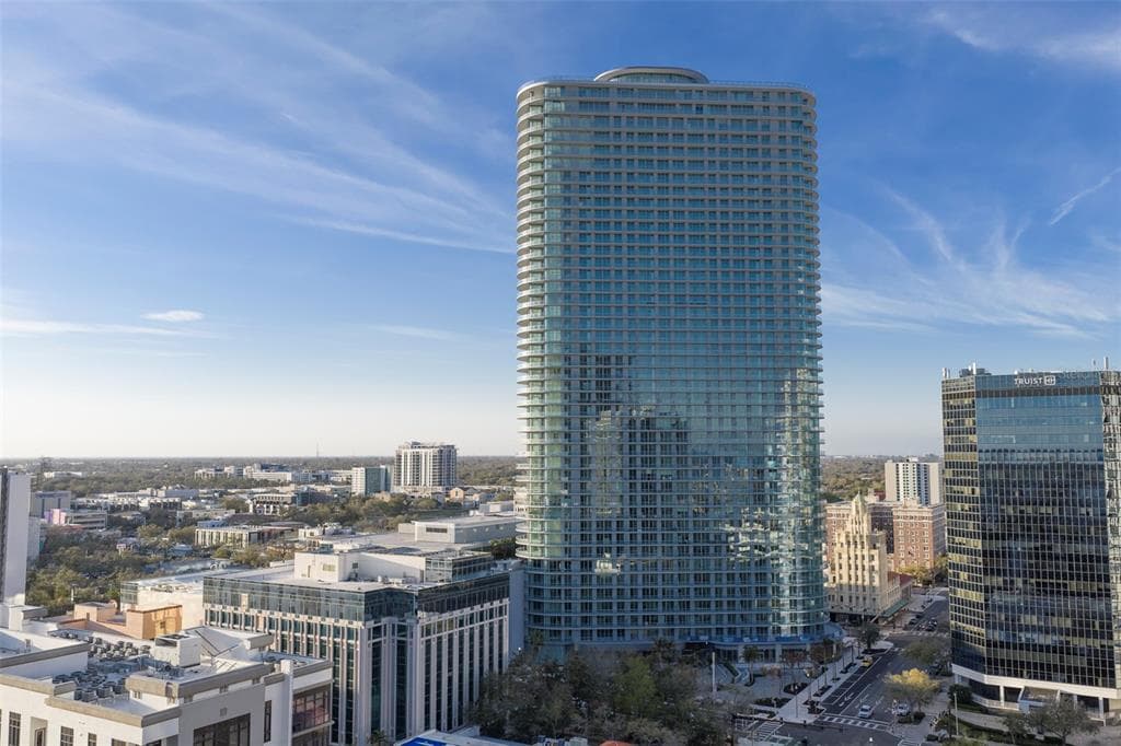 400 CENTRAL AVENUE UNIT 906 ST PETERSBURG, FL 33701