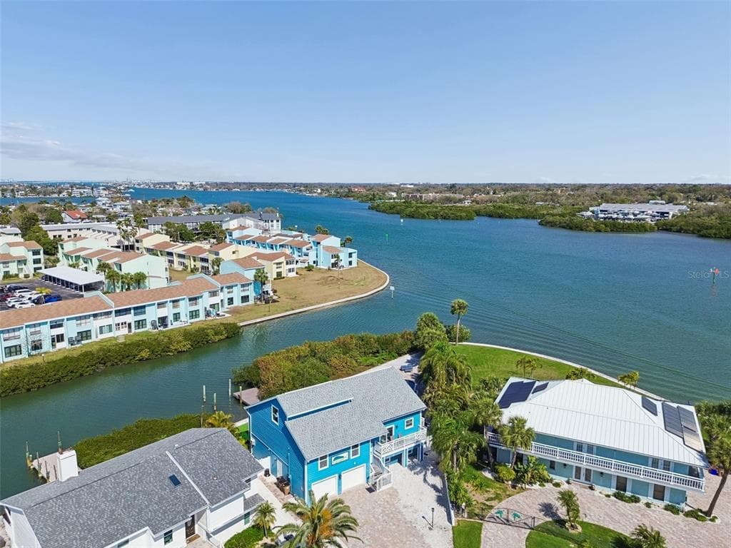330 6TH AVENUE INDIAN ROCKS BEACH, FL 33785