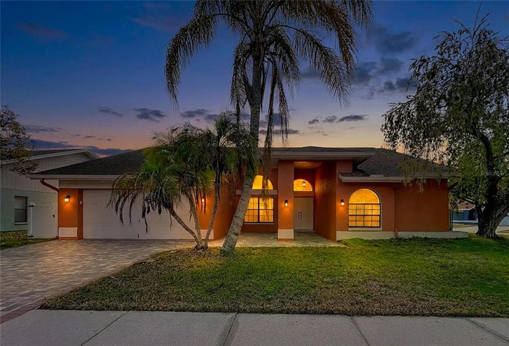 8601 CHADWICK DRIVE TAMPA, FL 33635