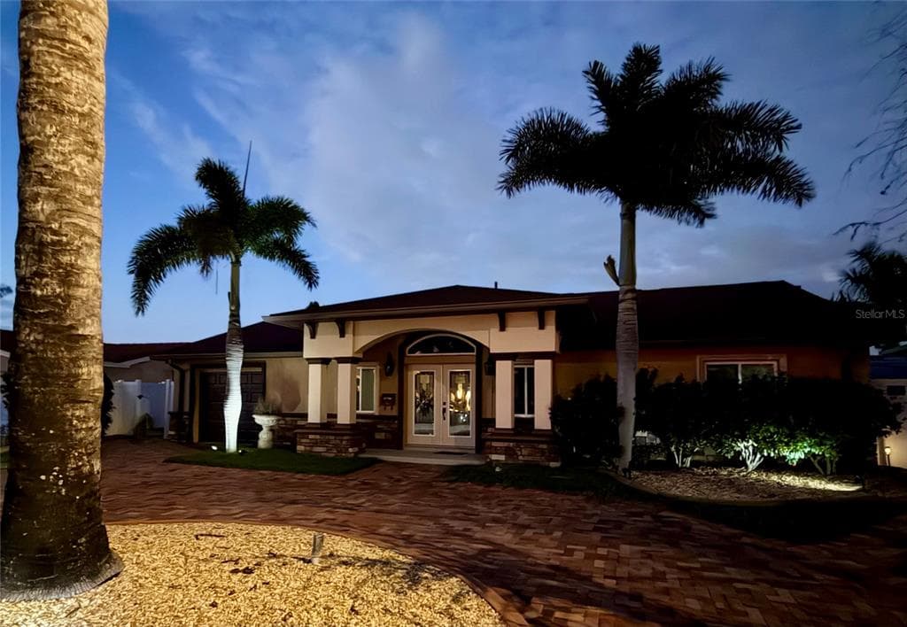 7831 4TH AVENUE S ST PETERSBURG, FL 33707
