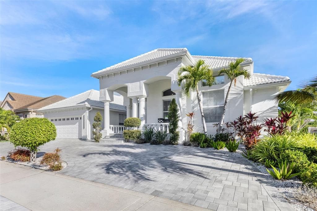 1307 ALHAMBRA DRIVE