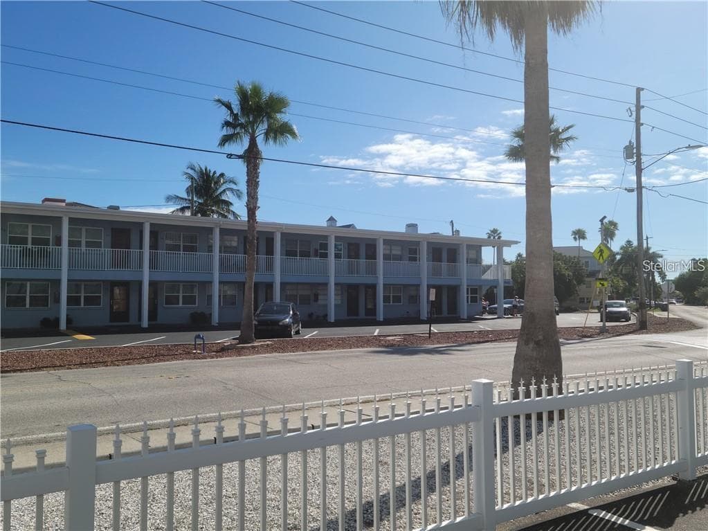 8465 W GULF BOULEVARD UNIT 58 TREASURE ISLAND, FL 33706