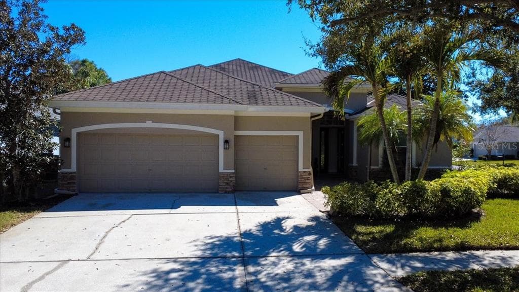 10510 CHELMSFORD WAY TAMPA, FL 33626