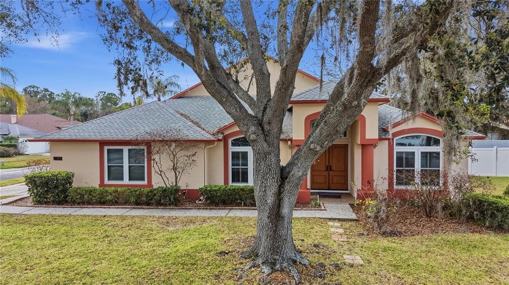 10005 KATIE COURT TAMPA, FL 33647