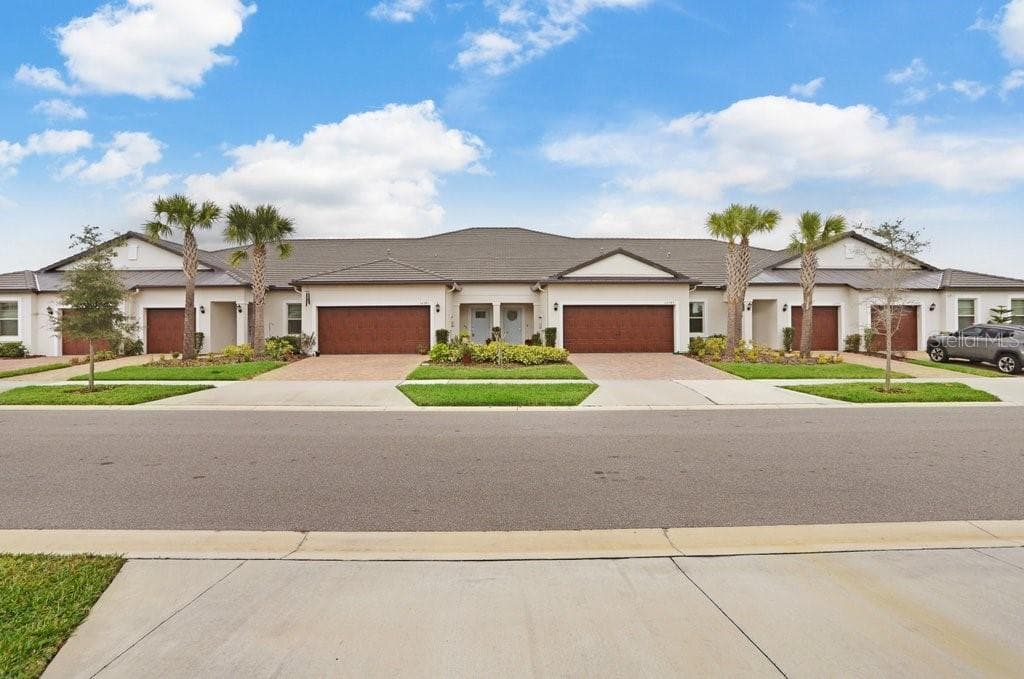 10385 ECHO DOCK LOOP SAN ANTONIO, FL 33576
