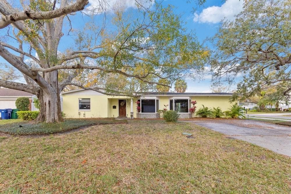 201 S SHERRILL STREET TAMPA, FL 33609