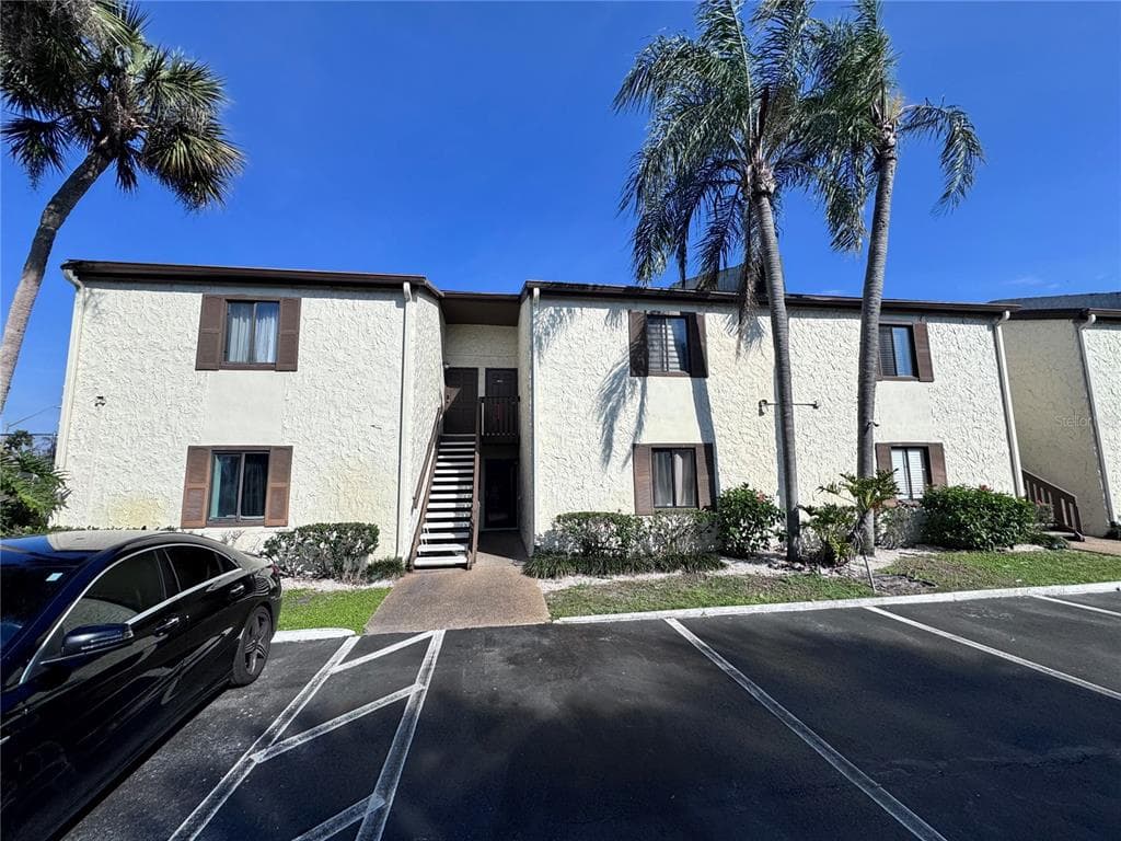 11505 7TH WAY N UNIT 2304 ST PETERSBURG, FL 33716