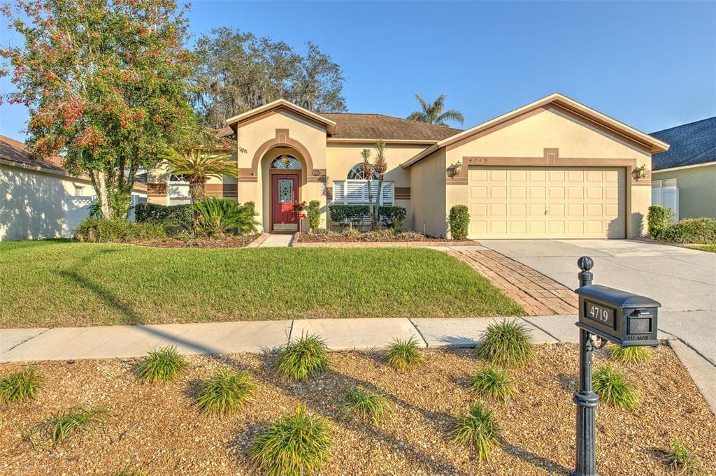 4719 PORTOBELLO CIRCLE VALRICO, FL 33596