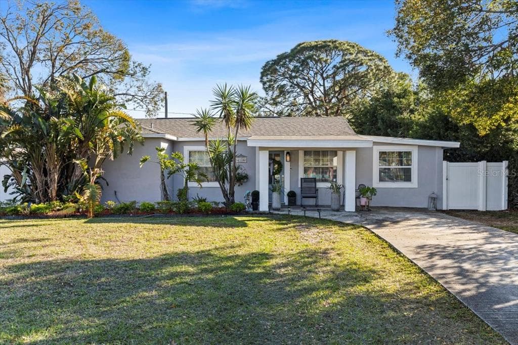 4106 W BAY VIEW AVENUE TAMPA, FL 33611