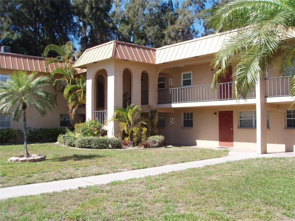 4500 E BAY DRIVE UNIT 138 CLEARWATER, FL 33764