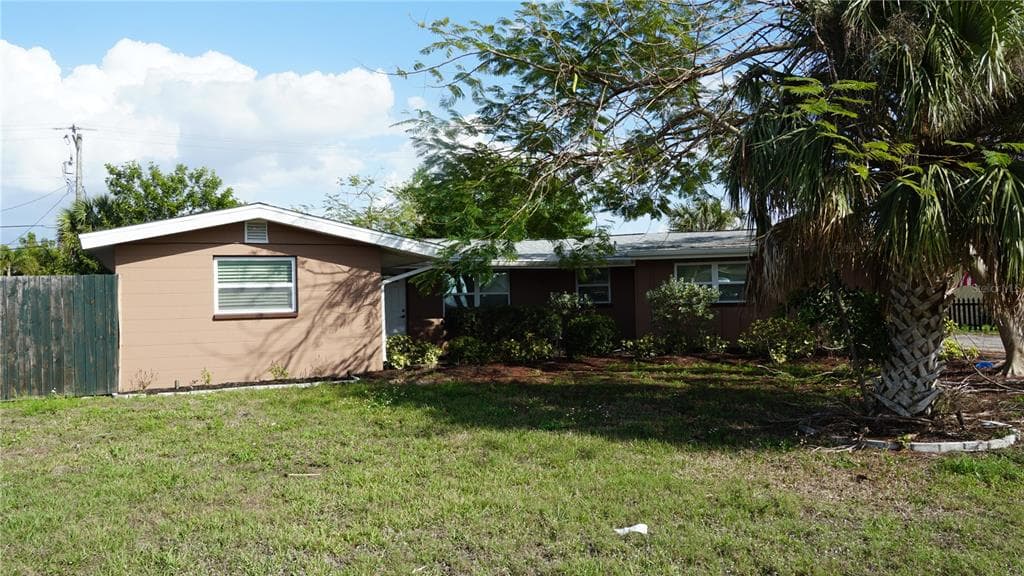 3596 HARBOR BOULEVARD PORT CHARLOTTE, FL 33952