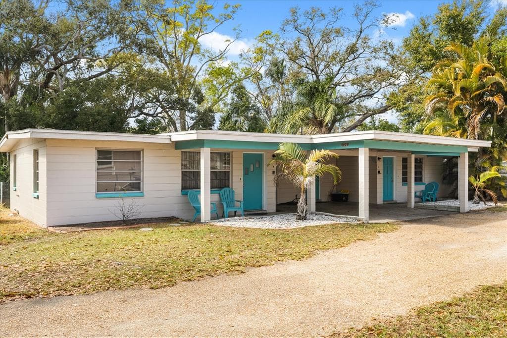 1595 HOWARD PLACE UNIT A & B