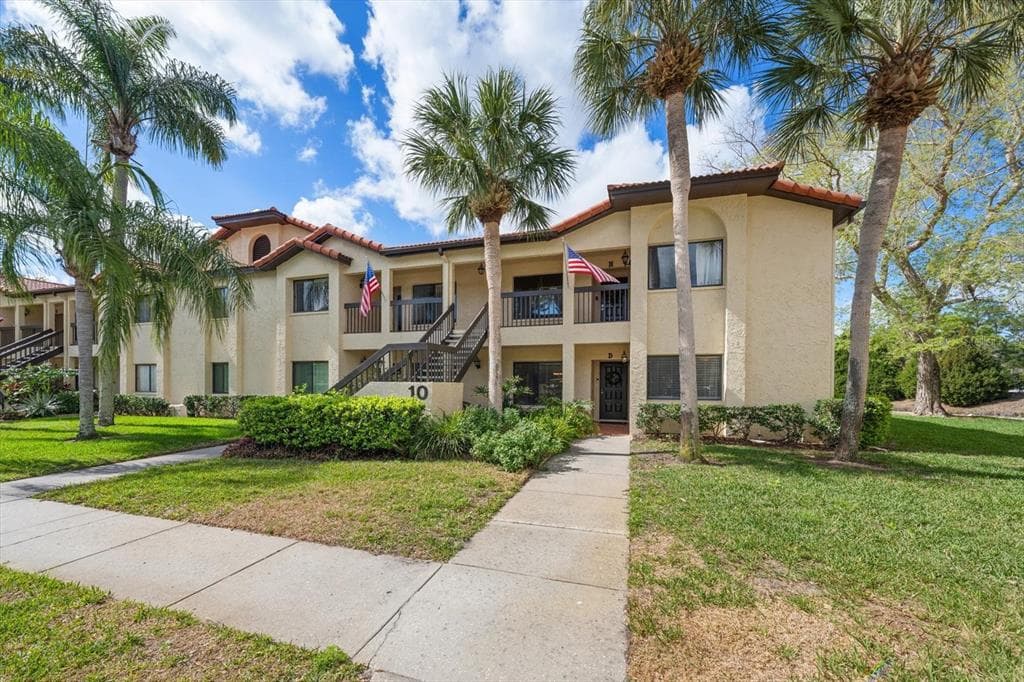 1801 E LAKE ROAD UNIT 10D PALM HARBOR, FL 34685