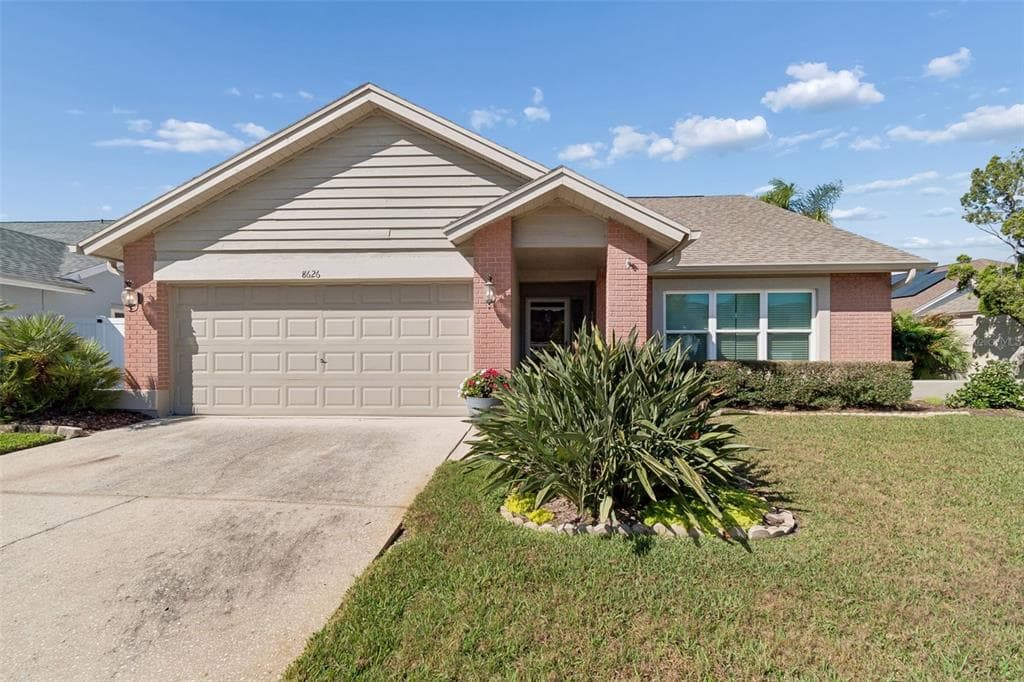 8626 BOYSENBERRY DRIVE TAMPA, FL 33635