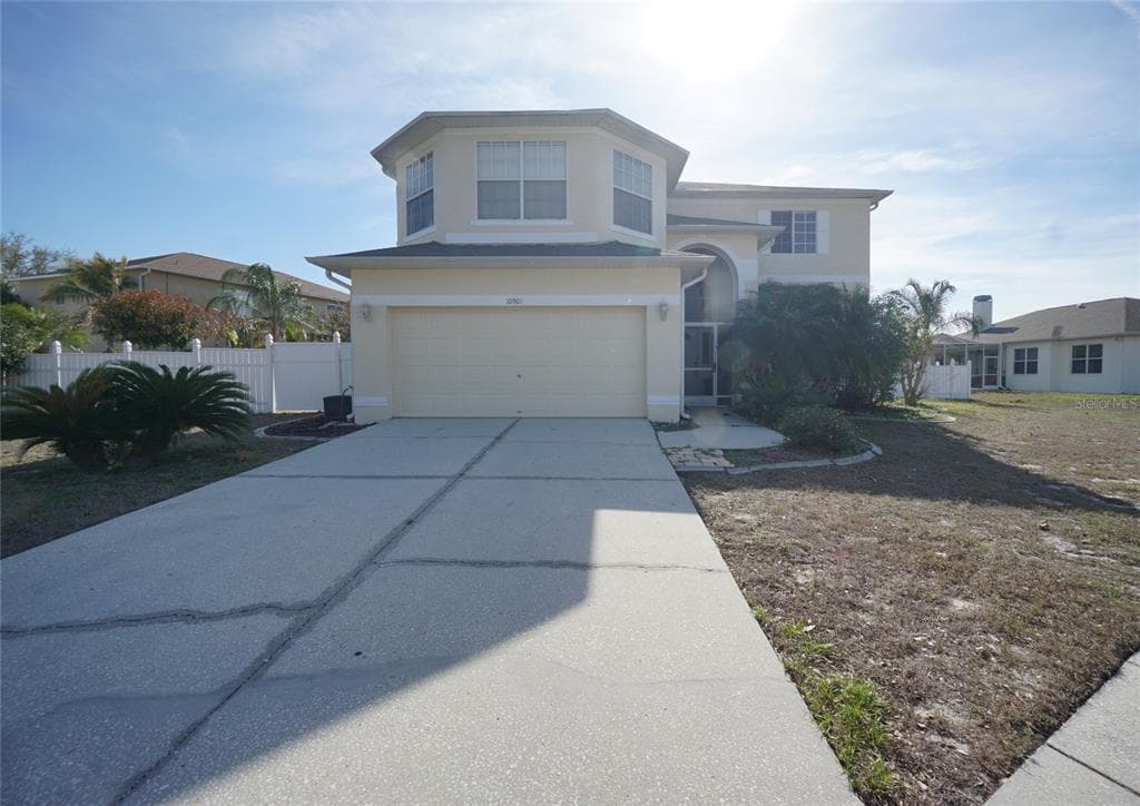 10905 CAPSTAN LAKE DRIVE RIVERVIEW, FL 33579