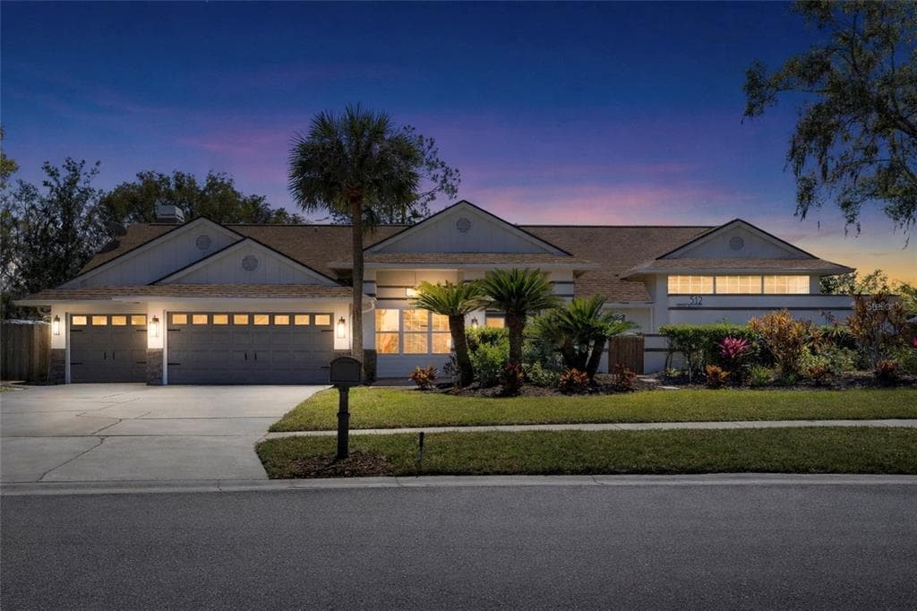 512 CRYSTAL GROVE BOULEVARD LUTZ, FL 33548