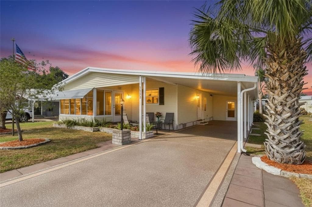 5533 REGAL WAY ZEPHYRHILLS, FL 33541