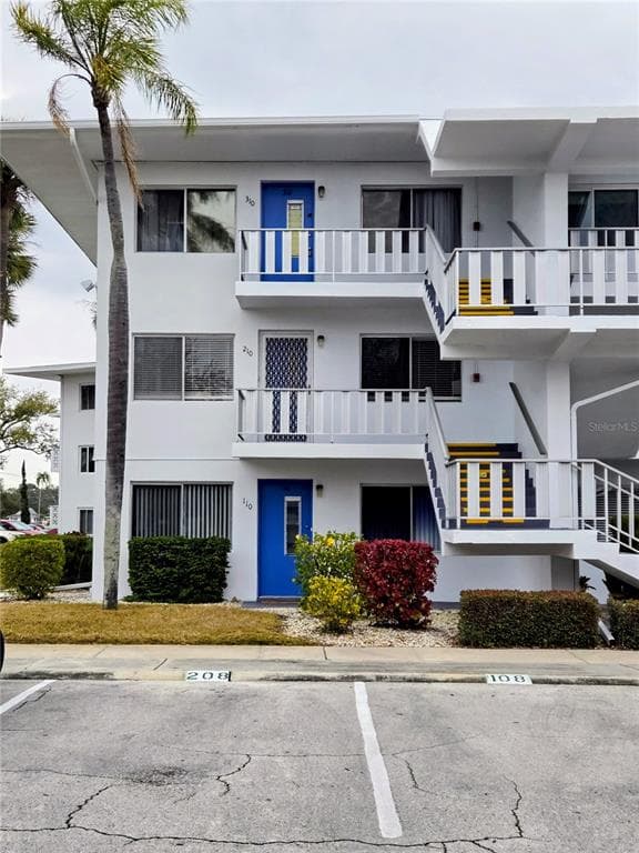 11251 80TH AVENUE UNIT 310 SEMINOLE, FL 33772