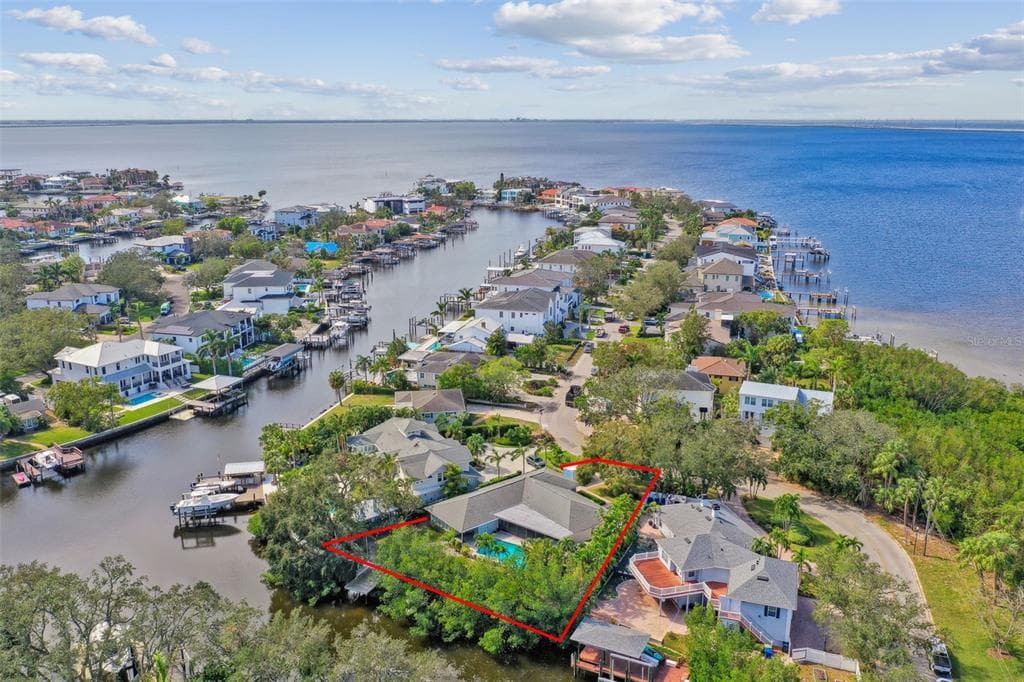 5104 W SAN JOSE STREET TAMPA, FL 33629
