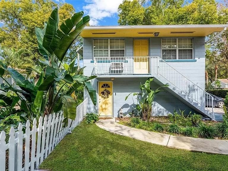 833 12TH AVENUE N UNIT A ST PETERSBURG, FL 33701